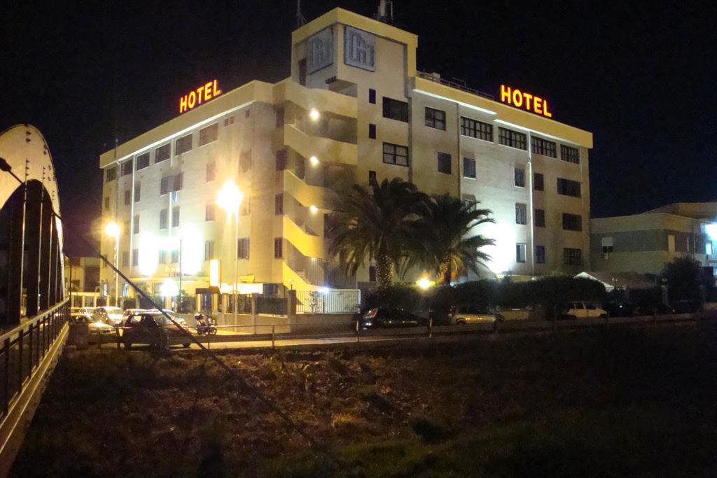 Hinterland Hotel Quartu SantʼElena Εξωτερικό φωτογραφία